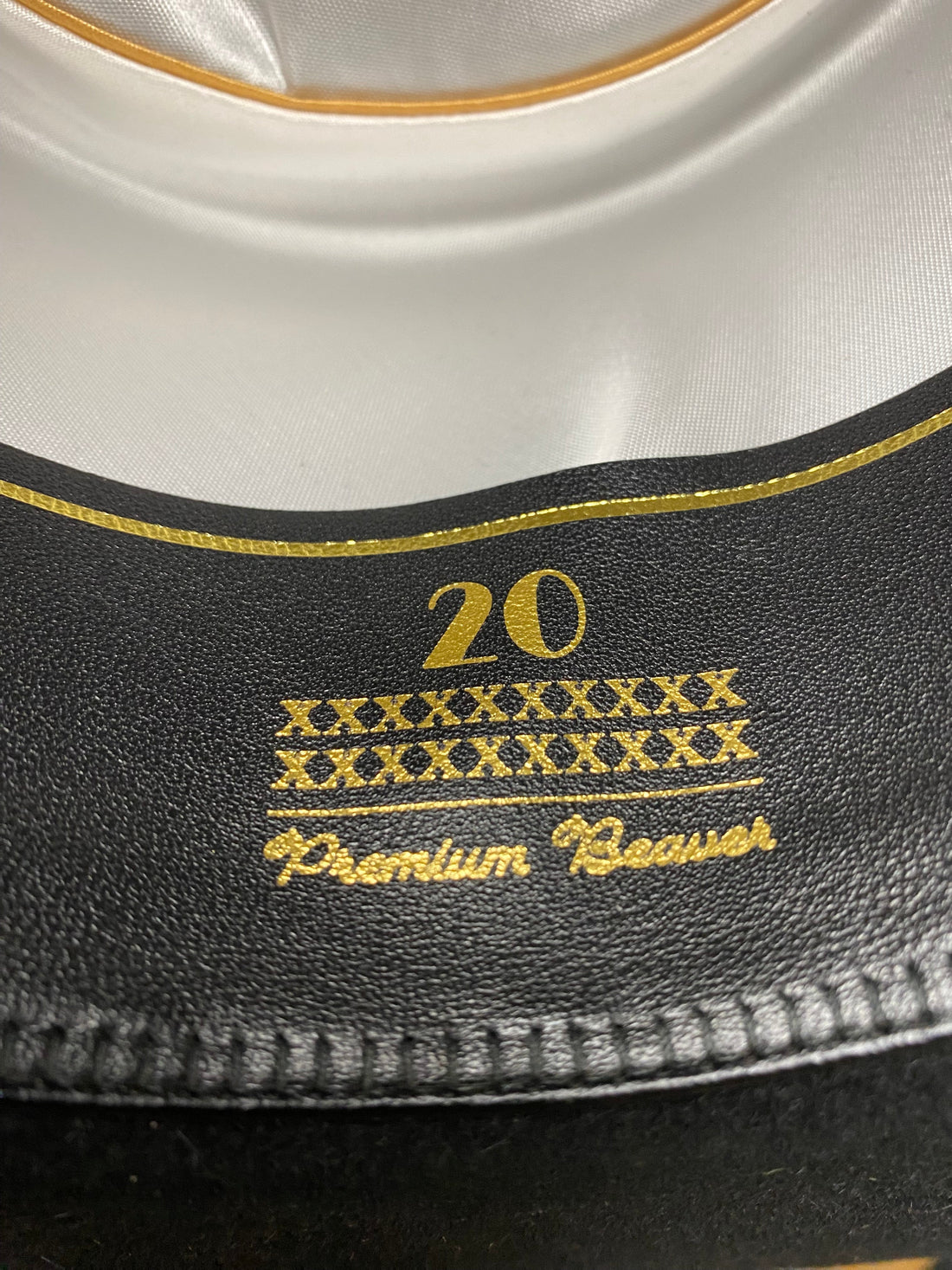 What the X's mean in a Soulhide hat